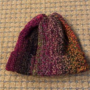 Crochet Beenie hate for teens or adults.